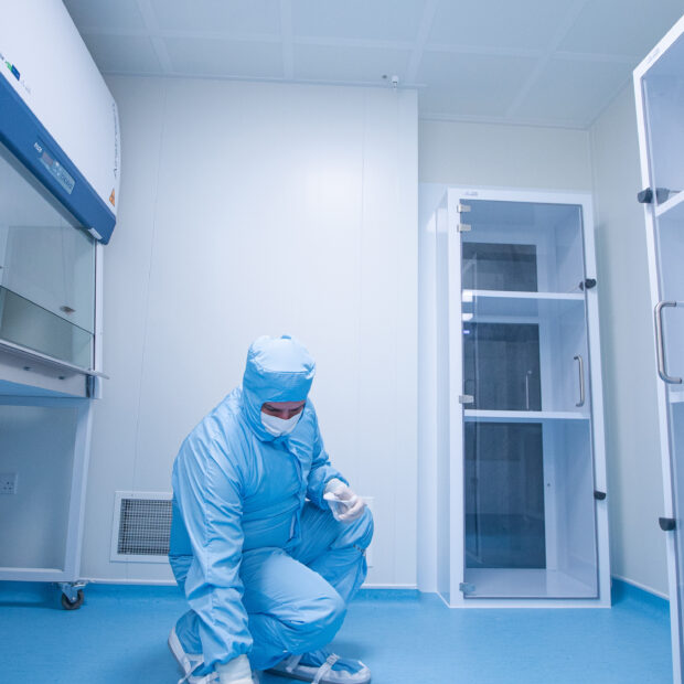Cleanrooom Hatch ISOhatch Plus | Guardware Cleanroom Hardware